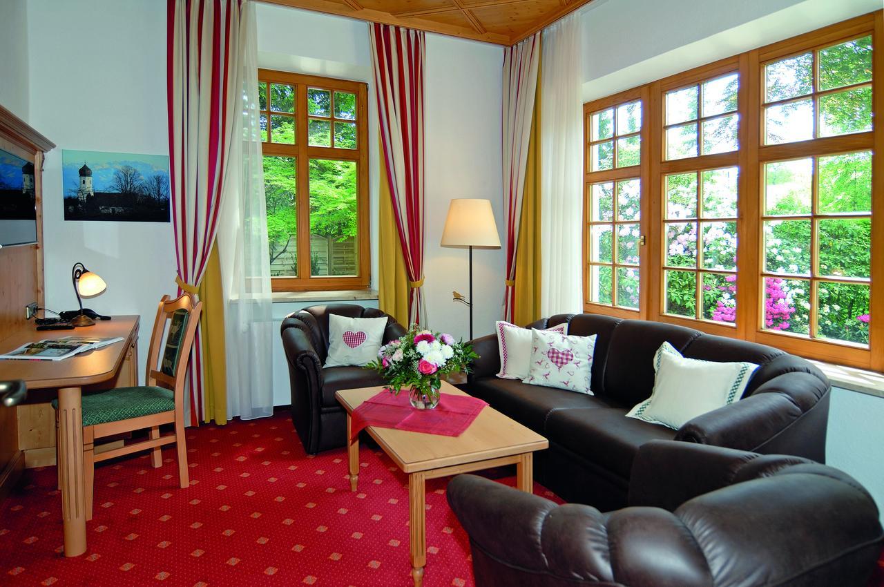 Hotel Alpenhof Gauting Exteriér fotografie